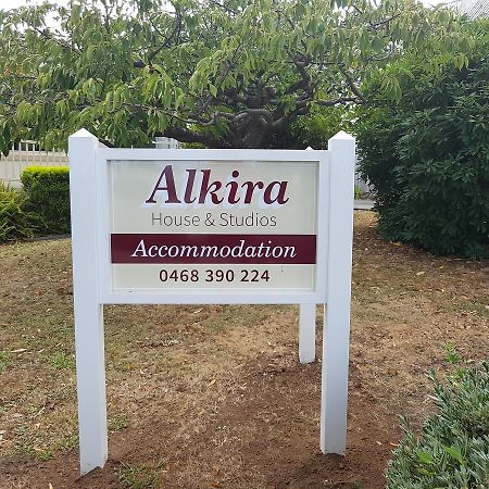 Alkira Hotel Leongatha Bagian luar foto